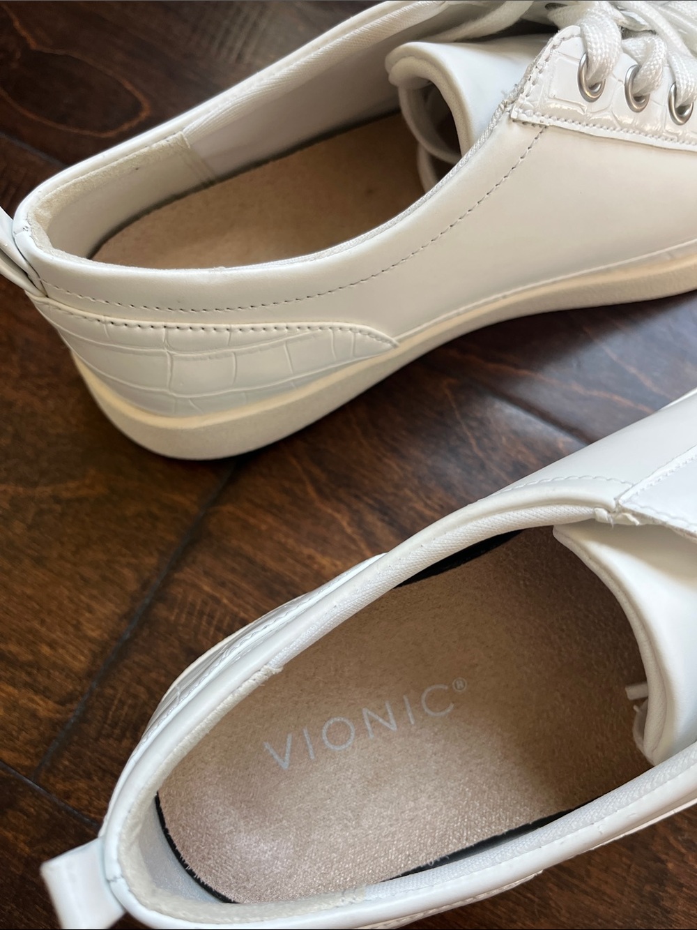 Vionic Classic White Leather Low-Top Sneakers - Picture 7 of 15